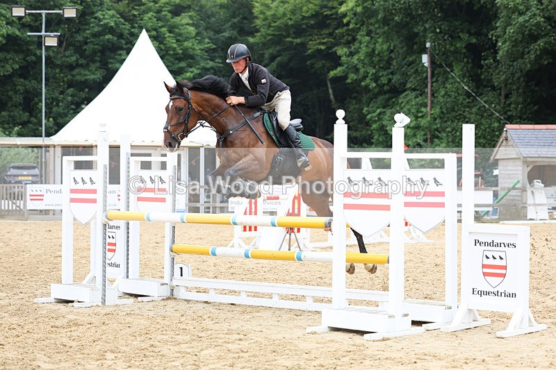 3E7A6215 - Class 7: Senior 1.05m