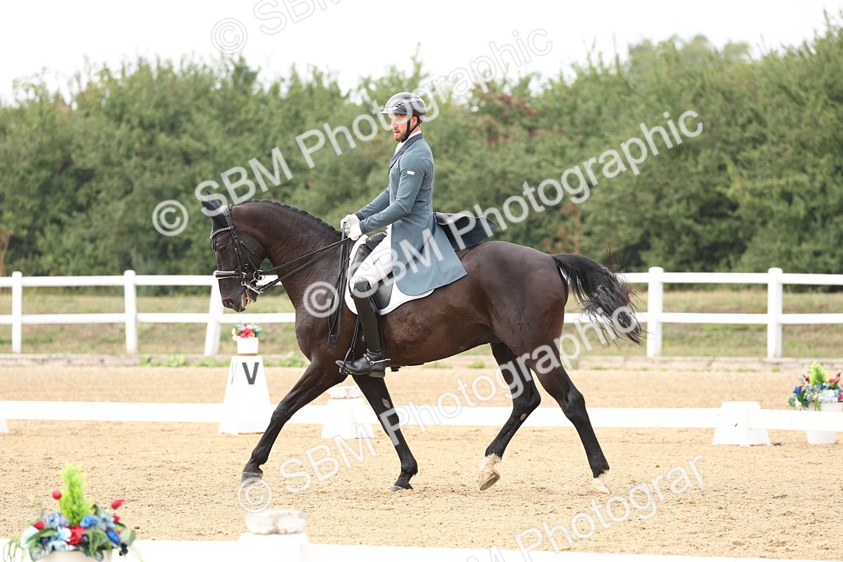 SBM_008330 - Class 10 - FEI INT I - 16.10-16.50