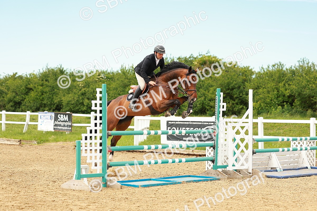 SBM_002144 - Class 4 - Senior Newcomers - 1.10m