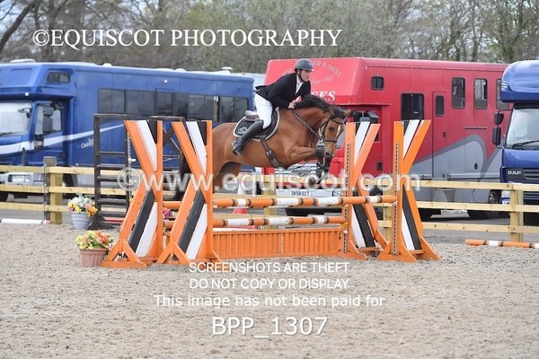 BPP_1307 - CLASS 15 SAT Senior BritiNovice/ 90cm Open