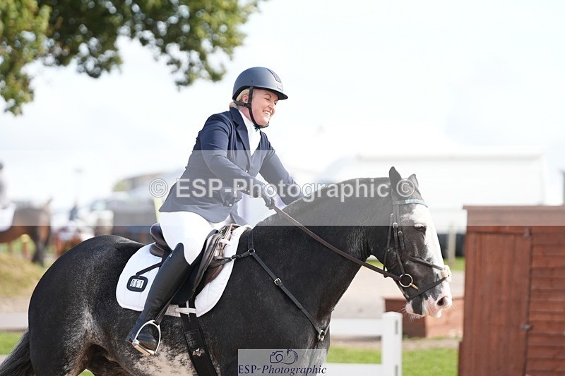 250906-105441-01575 - 061-christine.harrisonRed.Flair