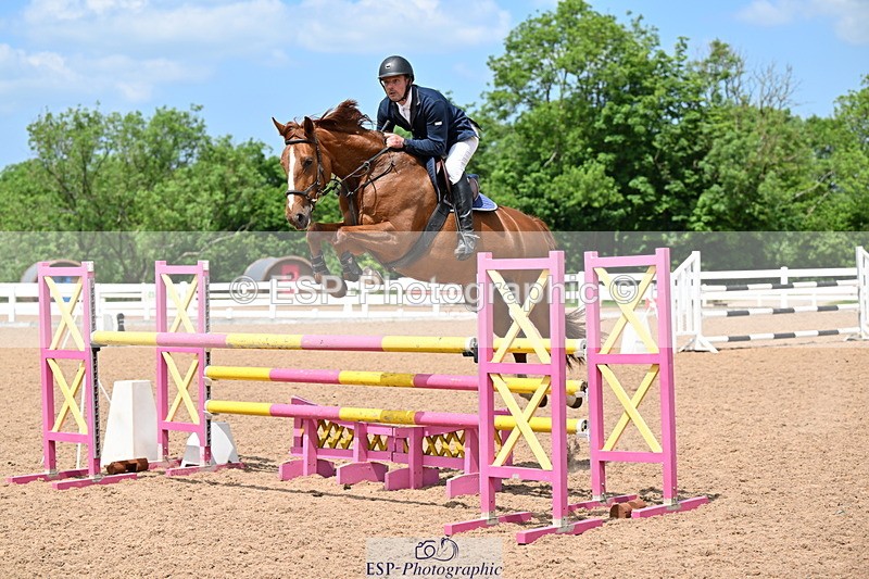 240605A-140138-00634 - Cls 4 Newcomers and 1.10m Open