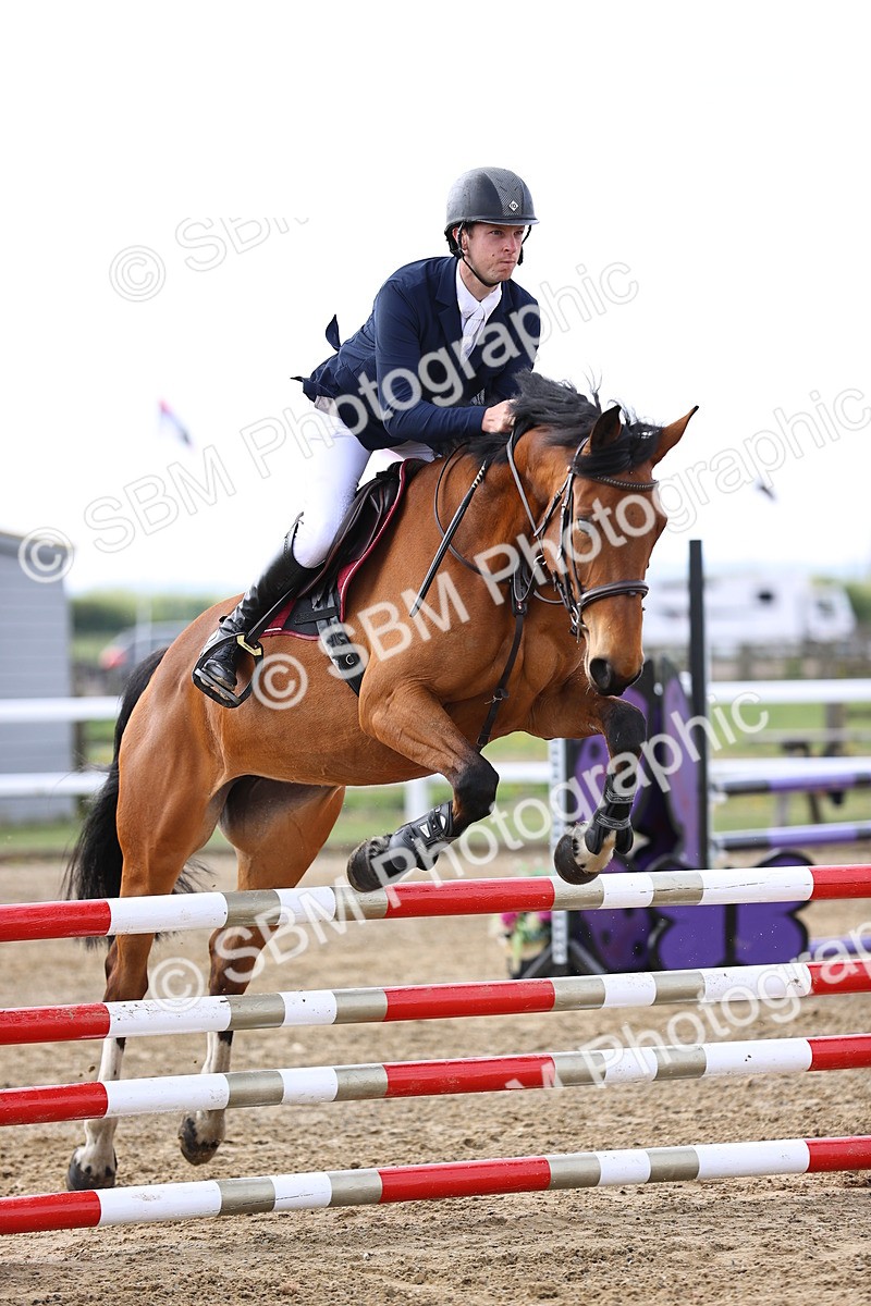 SBM_5200 - Class 9 - Senior British Novice - 90cm