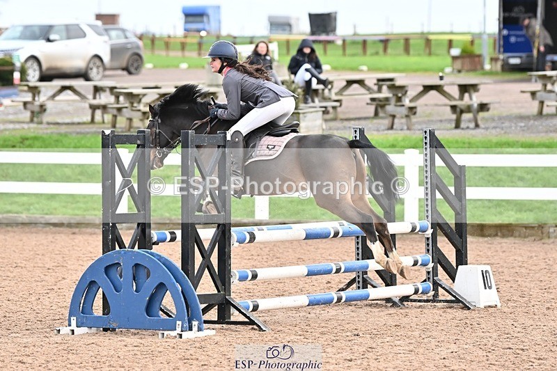 241117X-092002-03211 - Cls 05s A&B Pony Brit Nov & 80 Open