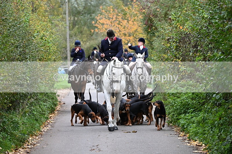 WJ6_8337 - Walk Home..