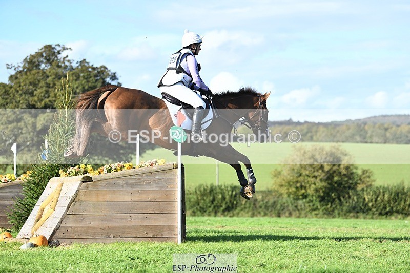 231022-144019-29060 - 305-CHILLI.KNIGHT-Gemma.Stevens-XC
