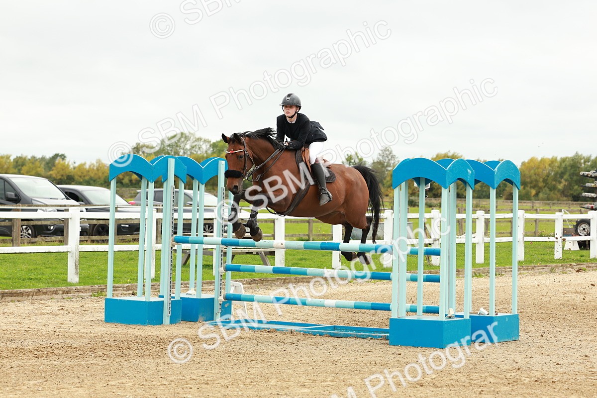 1I0A7735 - Class 4 - Senior Newcomers 1.10m