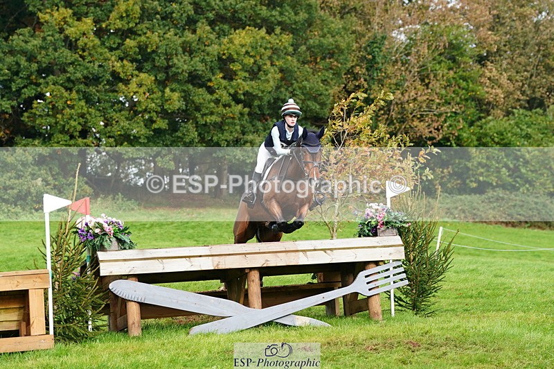 251025A-112634-18581 - E-398-Fenella.Redvers