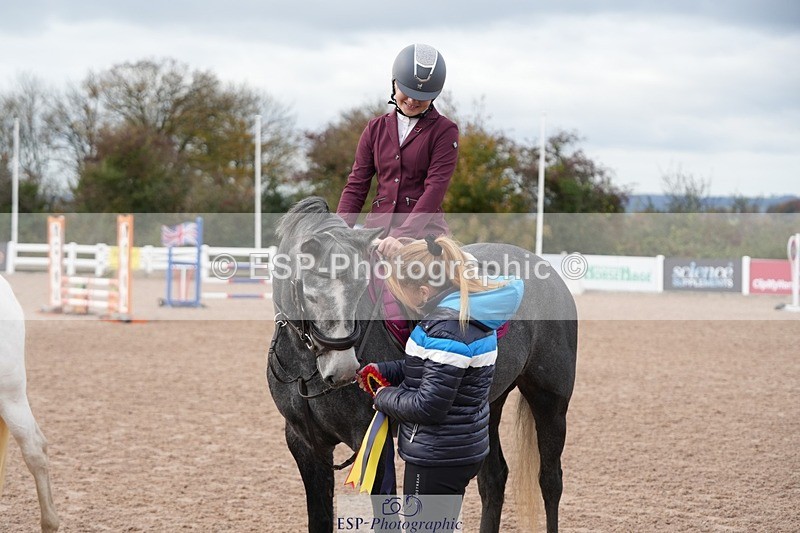 251026-123059-02400 - Cls 4 Pony Winter Novice + 80cm Open