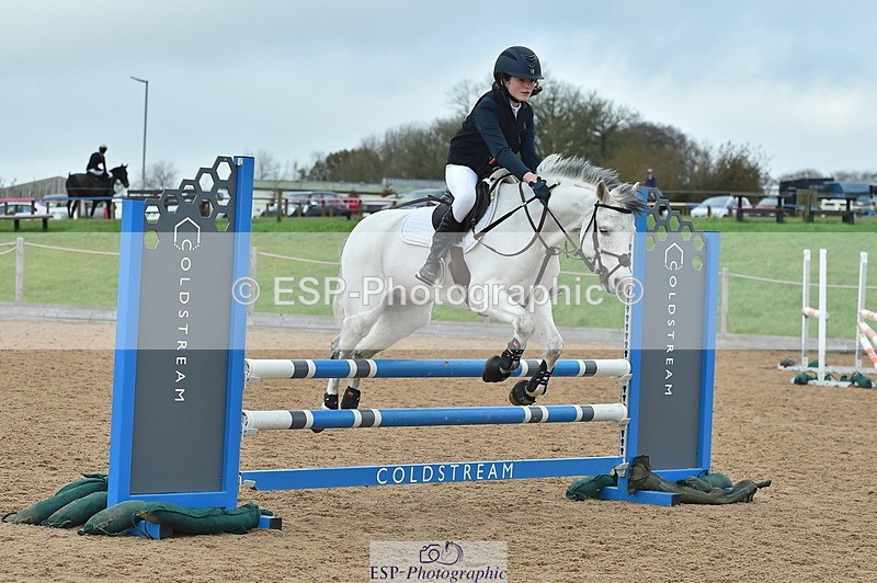 231119A-125804-05837 - Sun Cls 25 Stepping Stones 128cm & 138cm