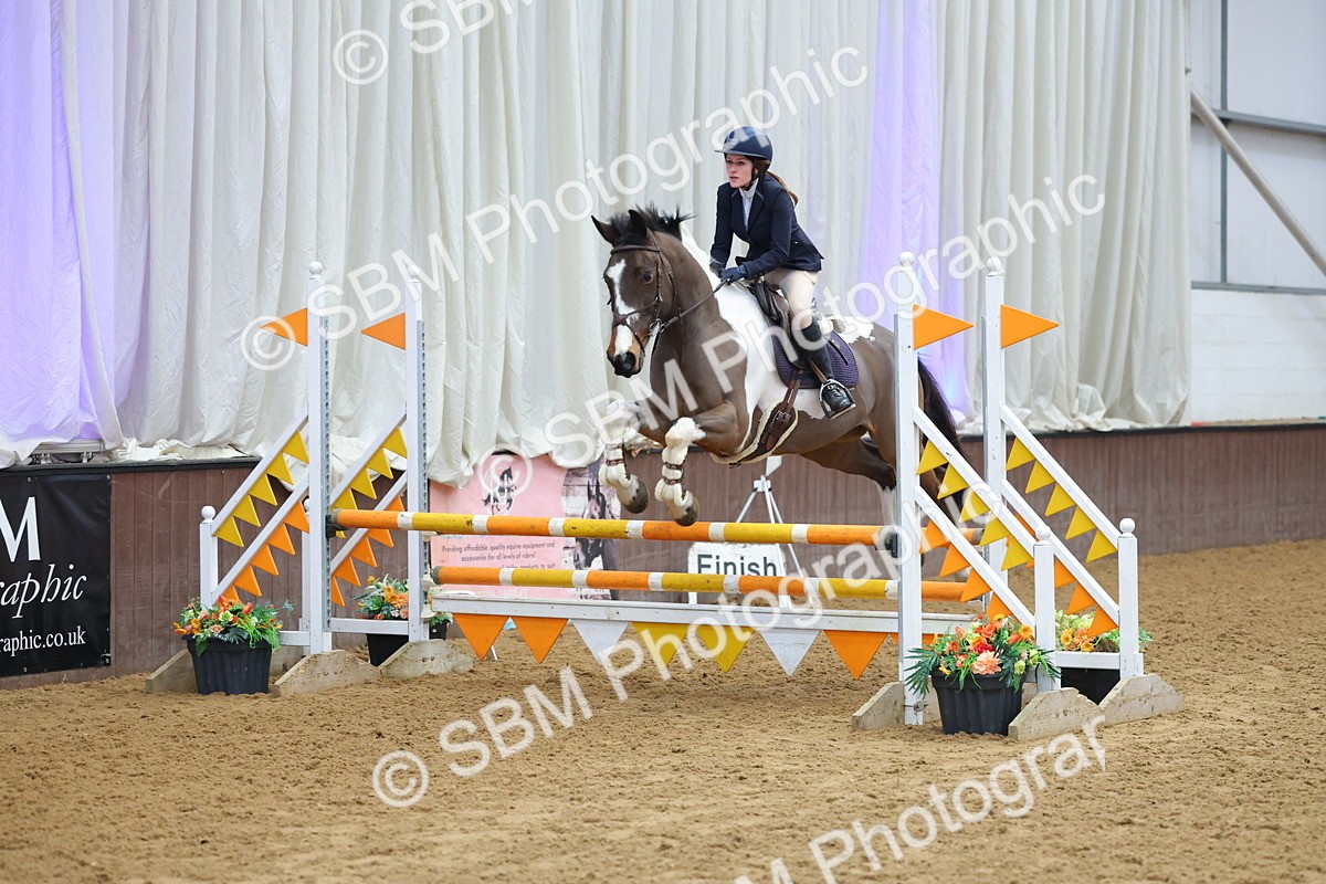 SBM_009715 - Class 20 - Senior British Novice/ 90cm Open - First Round (0.90m)