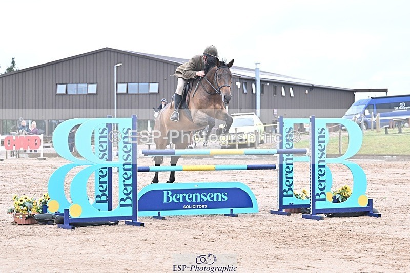 250731-101518-00327 - Cls 02 Snr Fox 1st Rnd