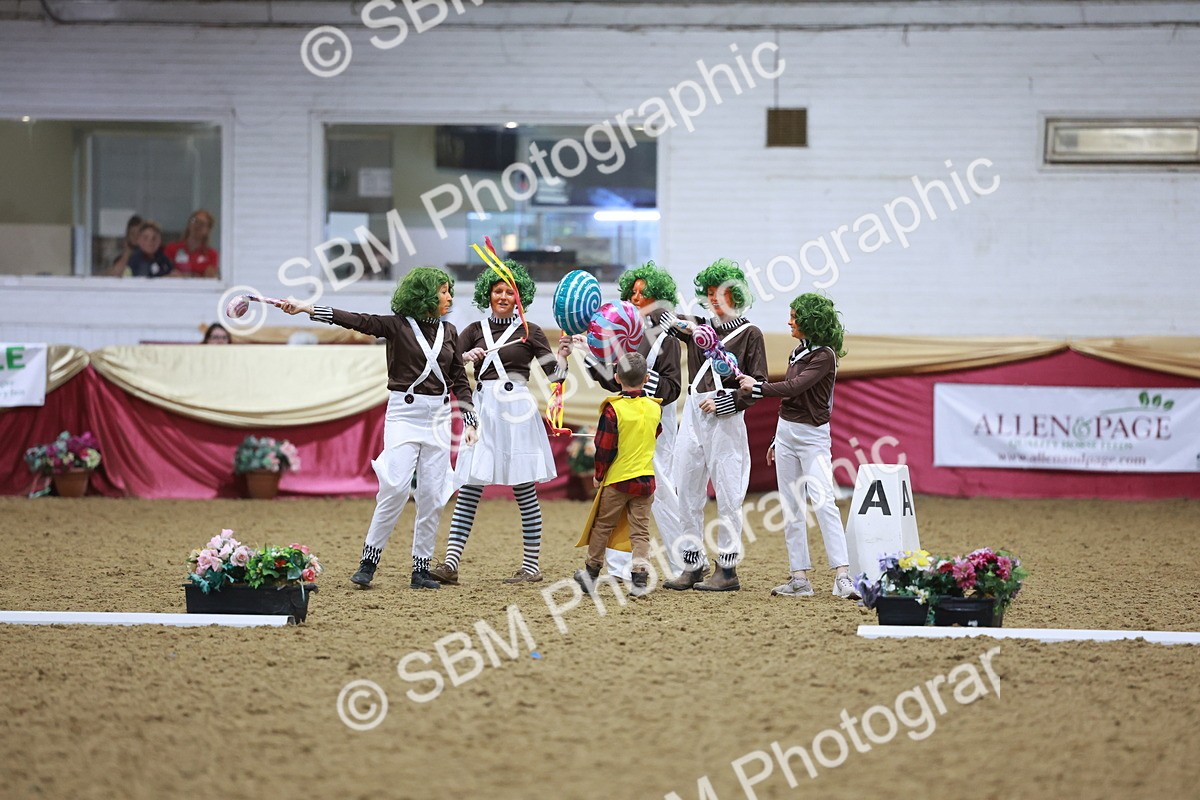 SBM_10449 - Class 62 - Strictly Fancy Dress-Age