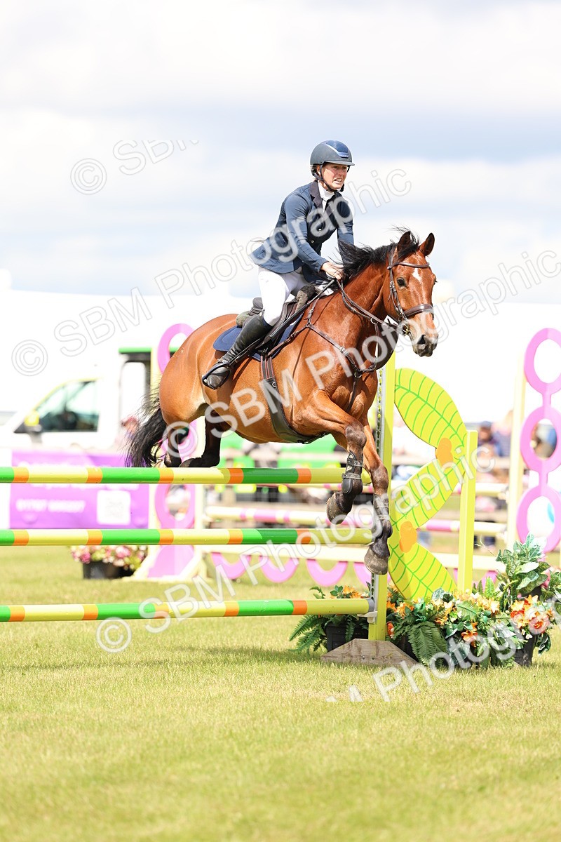 SBM_13859 - Class 206 - Senior Newcomers - 1.10m Open