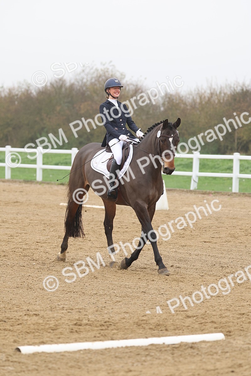 SBM_002018 - Class 5 - Novice 27