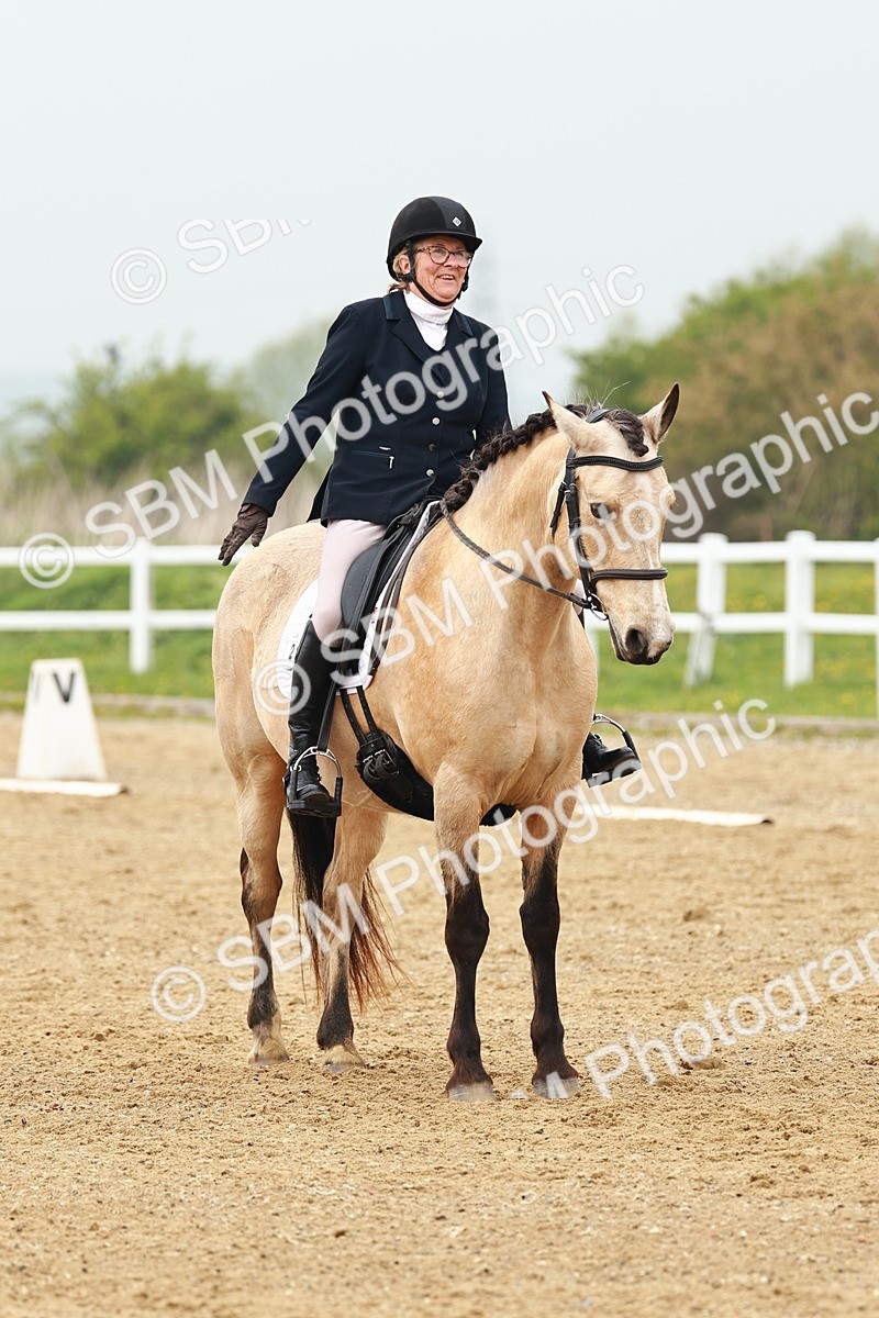 SBM_002010 - Class 9 - E4