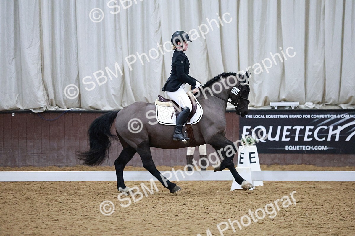 SBM_000565 - Class 7-6 - Novice 3-Novice 2