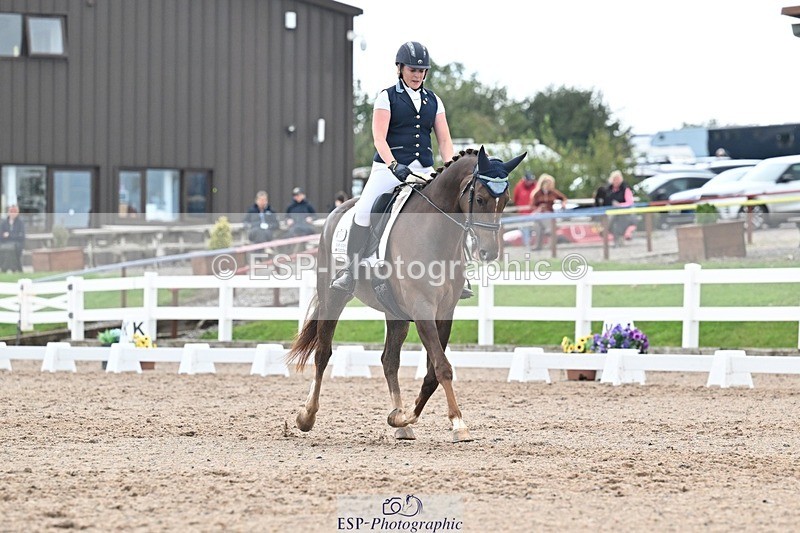 250907-135220-08611 - 006-Verity.PerryVogue