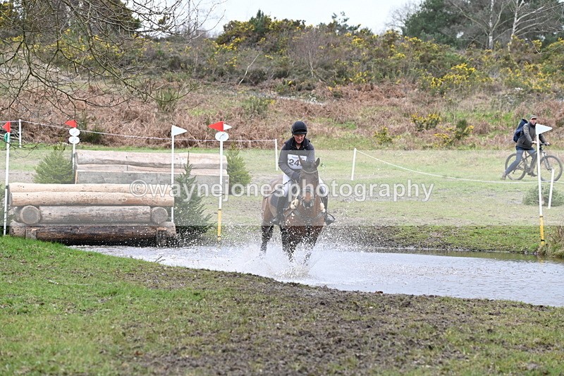 WJ6_2977 - Time 15:11 to 15:25