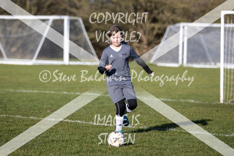 1DX31424 - 2026-01-17 FC Abbey Meads U9 Purple Girls V Develop FC U9 Girls