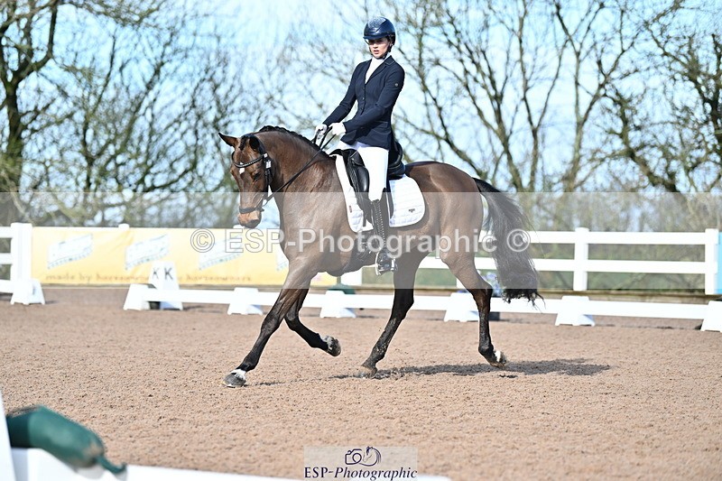 240218A-110244-05777 - 131-Lauren.Burrows-Active.Vogue