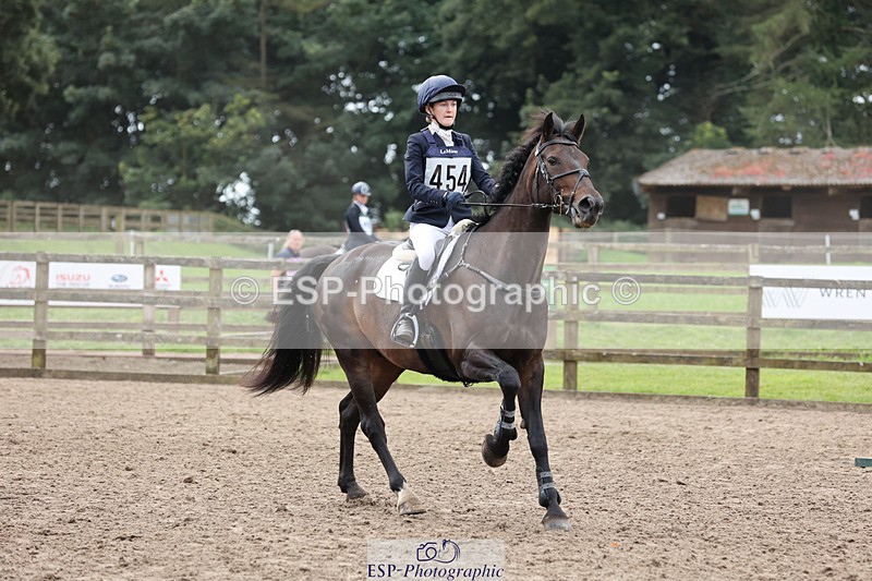 240804-114058-12746 - 454-Bella_Stevens-TOTALLY_WORTH_IT