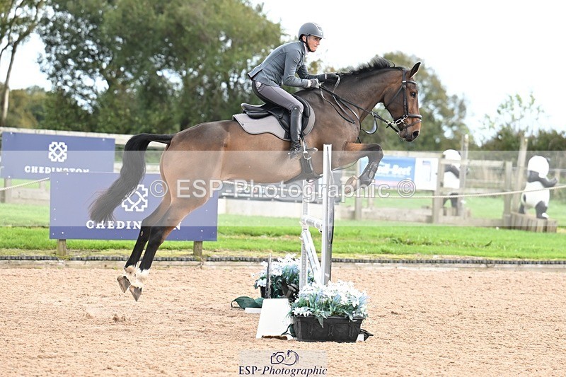 251005-143555-03933 - Cls 21 Newcomers and 1.10m