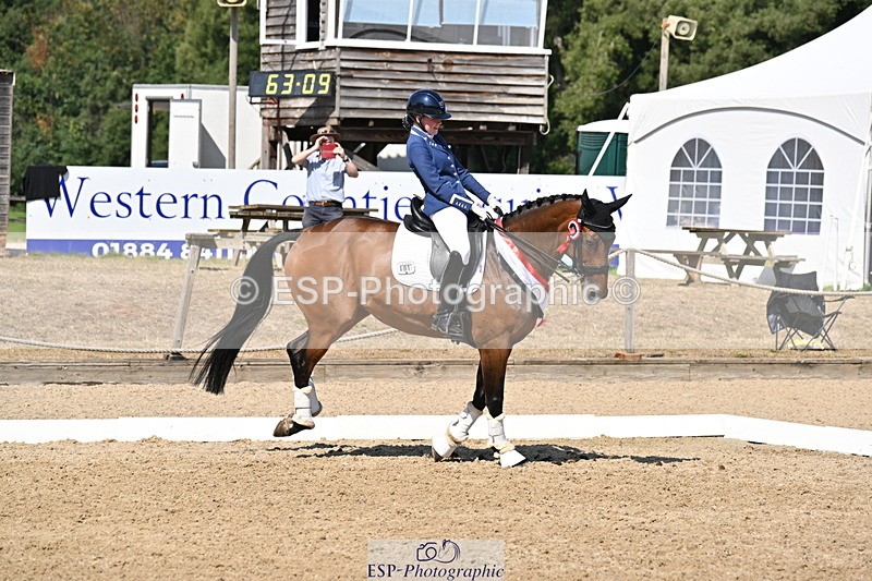 250810A-153326-08170 - Adv Medium SILVER Presentations