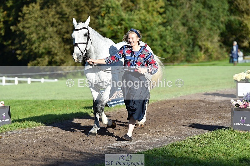 231022-101426-22330 - 504-CALYPSO'S.PRIDE-Letitia.Pickles-TrotUp+SJ