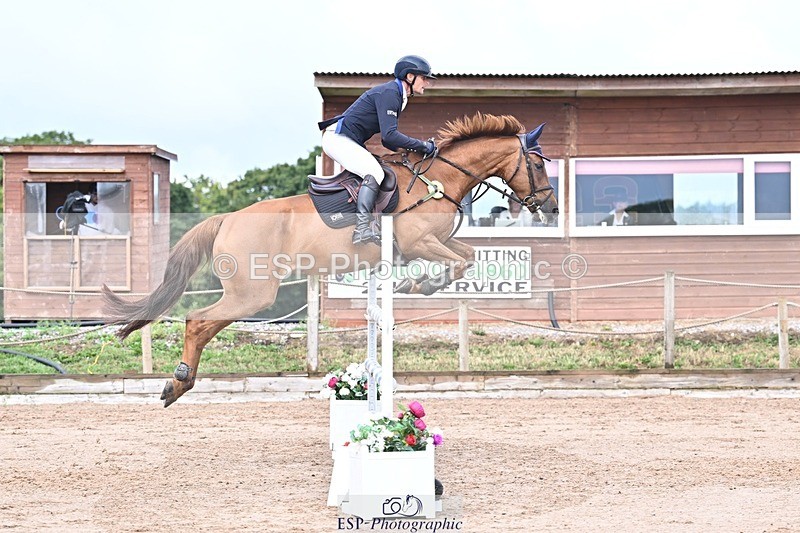 250731-102703-00369 - Cls 02 Snr Fox 1st Rnd