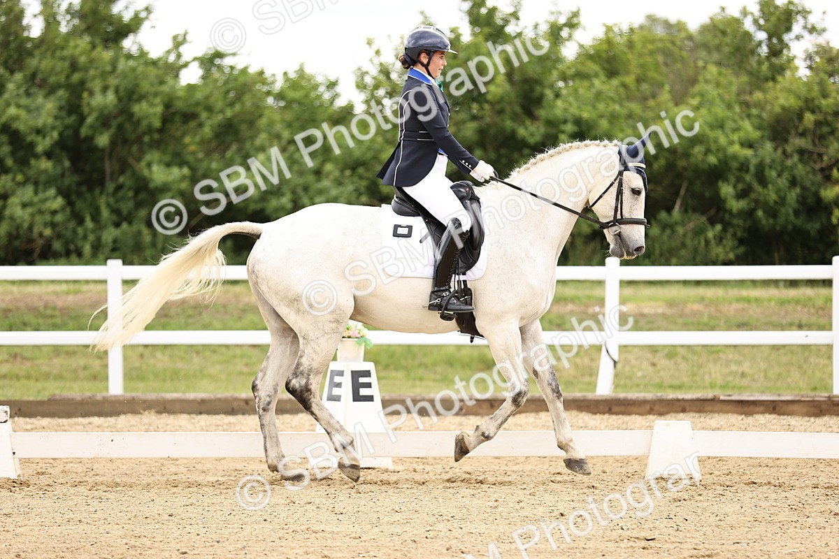 SBM_002073 - Class 2 - Novice 4 - 10.36-11.39