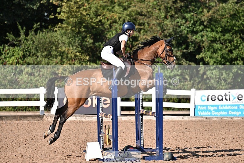260812-093941-00070 - Cls 2 British Novice and 90cm