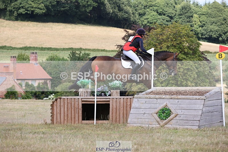 250802A-160213-06920 - E-207-Imogen.Carter-ARDNORE.EPONA