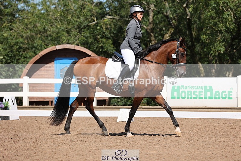 240816A-115641-04311 - 219-Sarah.Baldwin-Ervilha.Dos.Leitoes