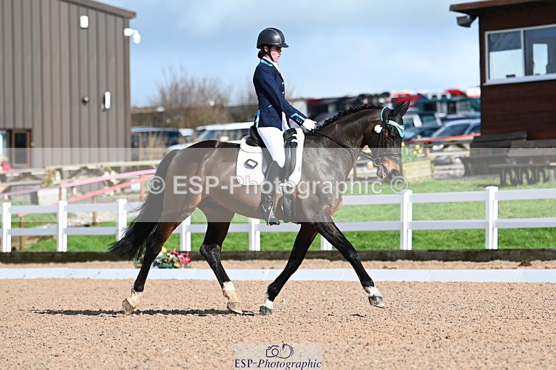 240218A-124332-07302 - 232-Alys.Matravers-VORVASHILL.VERTIGO