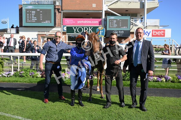 yr12062021r7-41 - Race 7 5.25pm Sky Bet Stakes