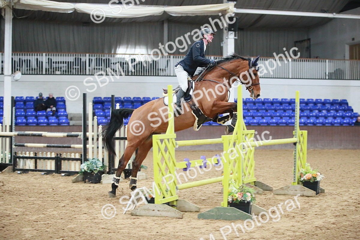 SBM_001095 - Class 4 - Senior Newcomers - 1.10m Open