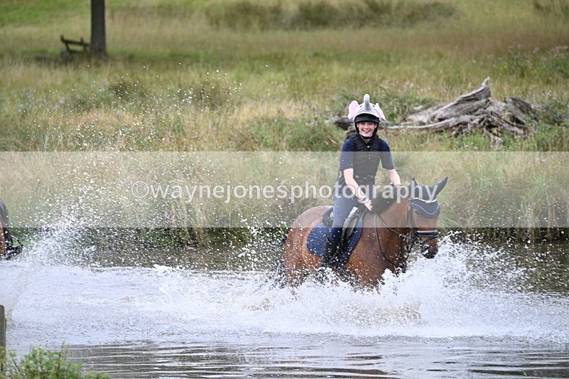 WJ7_2580 - Time at Water 11:37 to 12:13