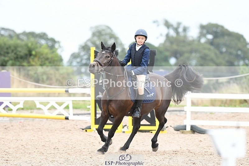 250807-112053-00602 - 90cm Round 1