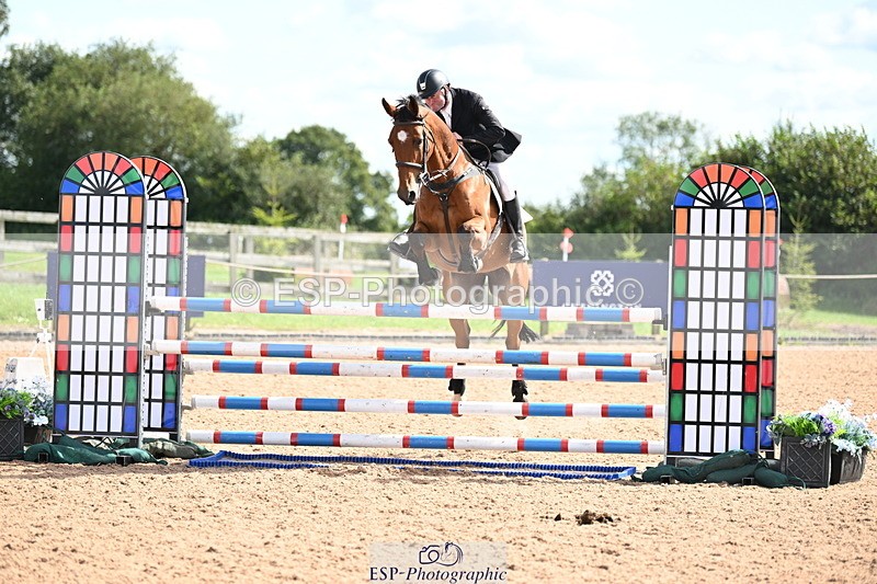 240913A-132536-04540 - Cls 15 Snr Foxhunter