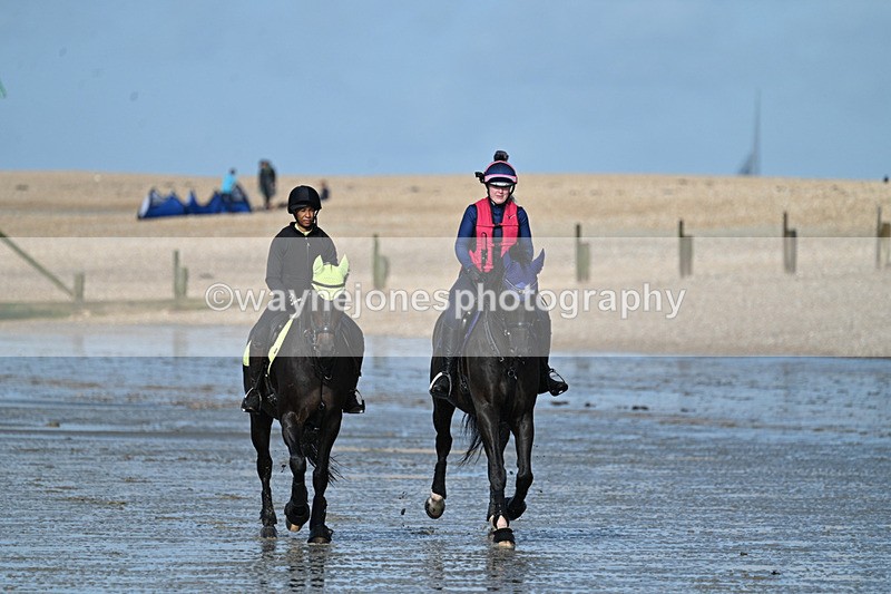 WJ7_4315 - Leigh Kelly & Jade Bennett 25-08-24