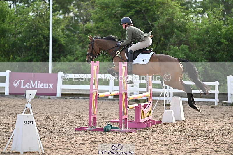 240514A-191647-00549 - 90cm