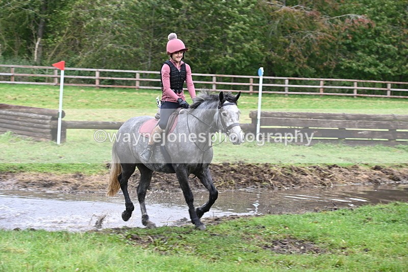 WJ6_6945 - Time at Photographer 13:06 to 13:23