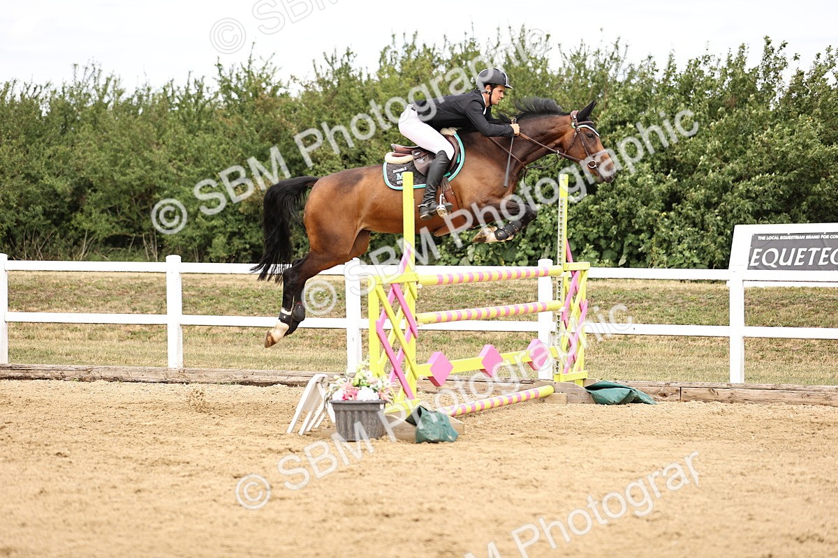 SBM_010446 - Class 9 - Senior Foxhunter - 1.20m Open