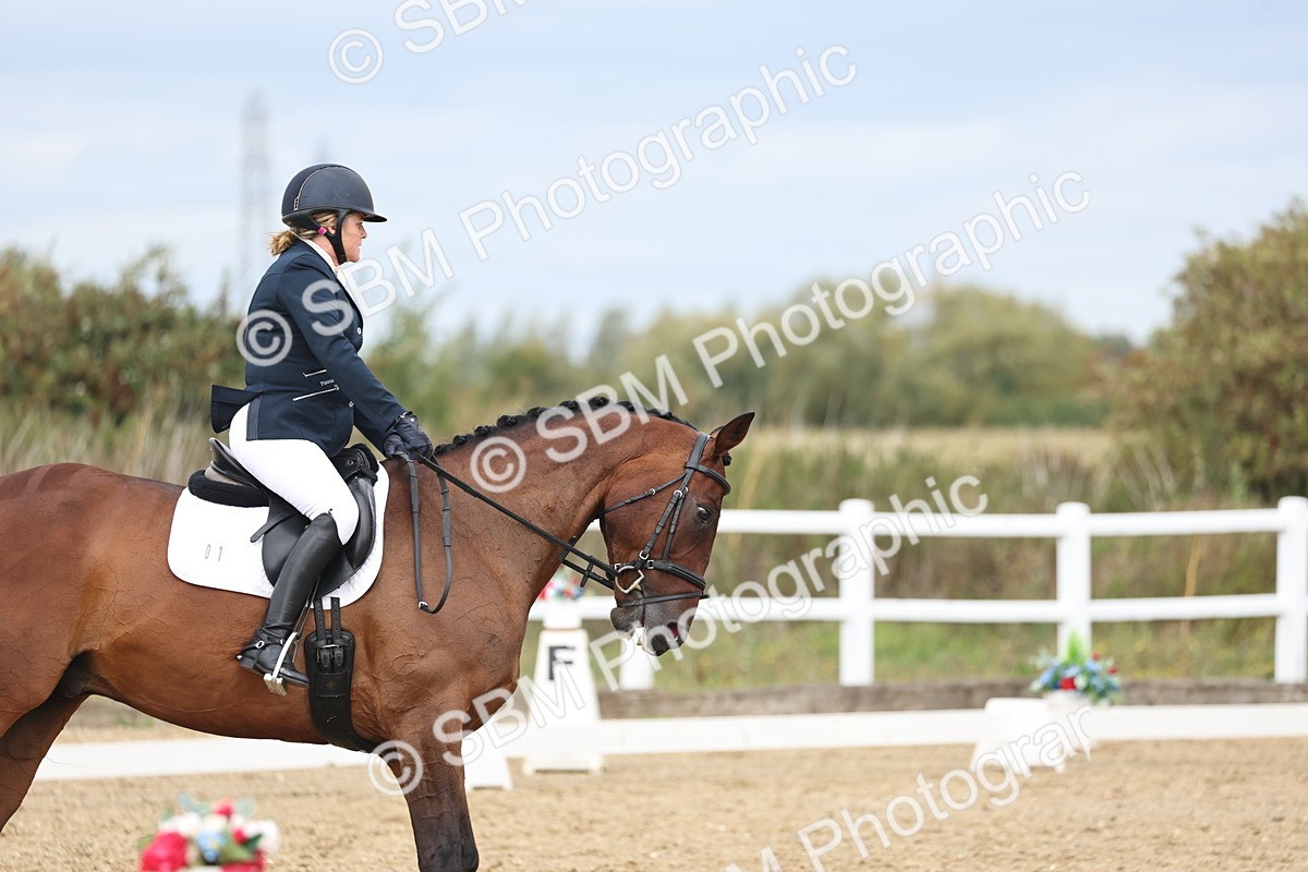SBM_002600 - Class 7 - Novice 2 Warm Up
