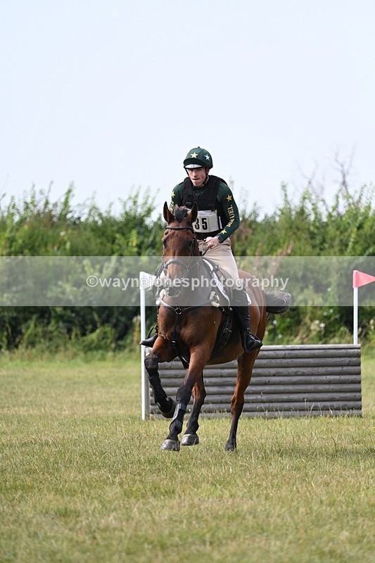 WJ7_7335 - 60cm XC Time 13:54 to 14:20