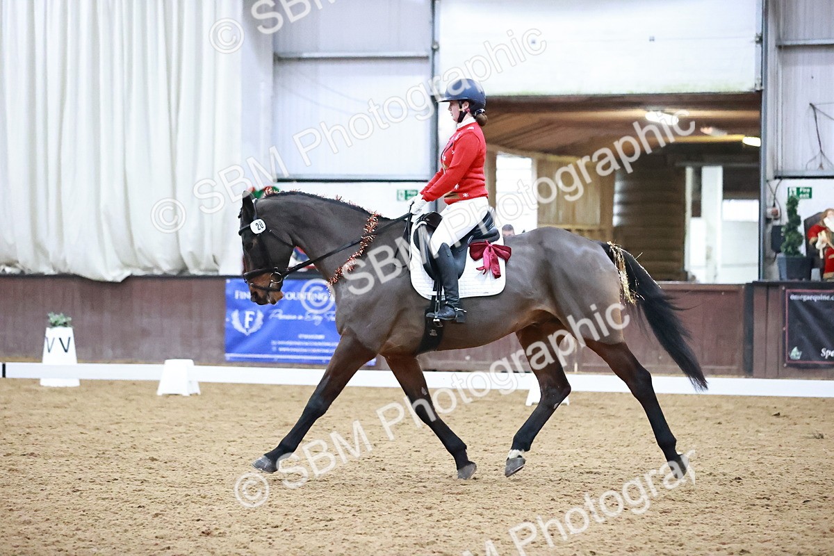 SBM_001796 - Class 9 - Novice 4
