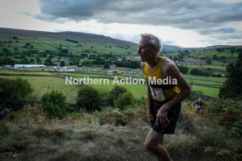 DSCF5180 - Reeth Fell race seniors