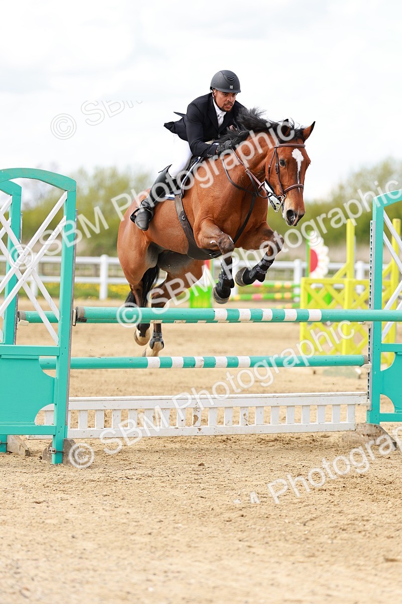 SBM_002228 - Class 4 - Senior Newcomers - 1.10m