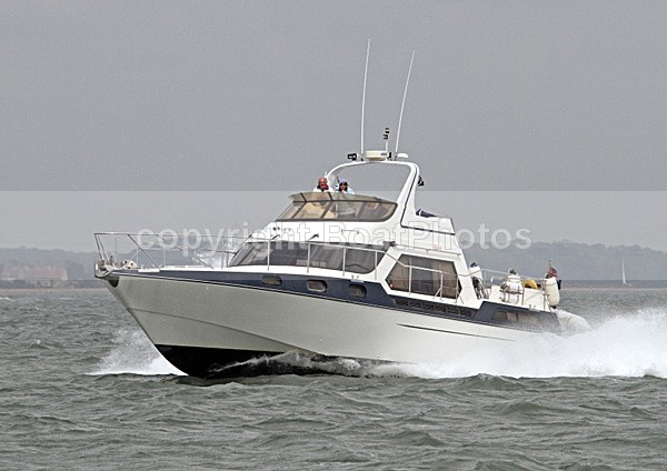 100515 CANNBLLIA IMG_0944 - Flybridge Cruisers